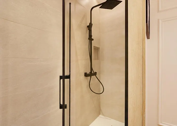 Off Majesti Upper Marais Apartment- Rue Du Faubourg Saint-martin Apartman