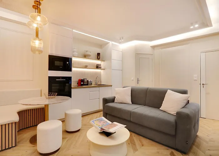 Apartman Off Majesti Upper Marais Apartment- Rue Du Faubourg Saint-martin *